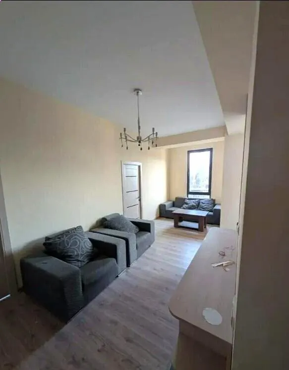 Квартира, 3-комн., 67 м²