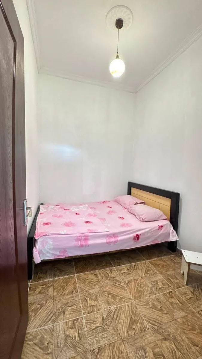 House, 3-room, 100 m²