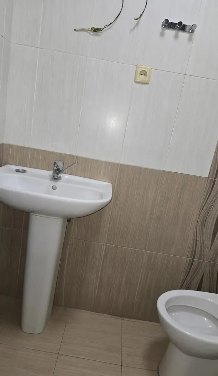 Квартира, 3-комн., 138.1 м²