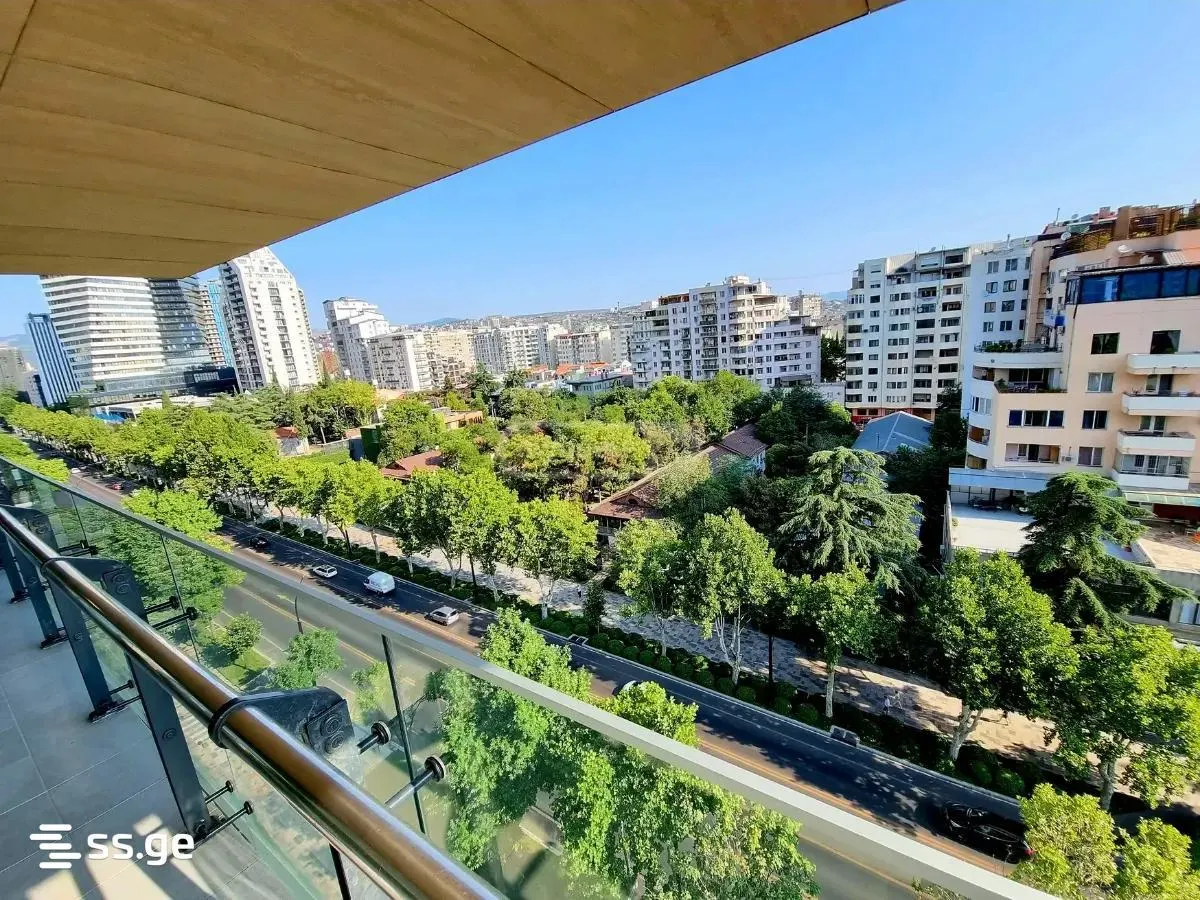 Квартира, 4-комн., 200 м²