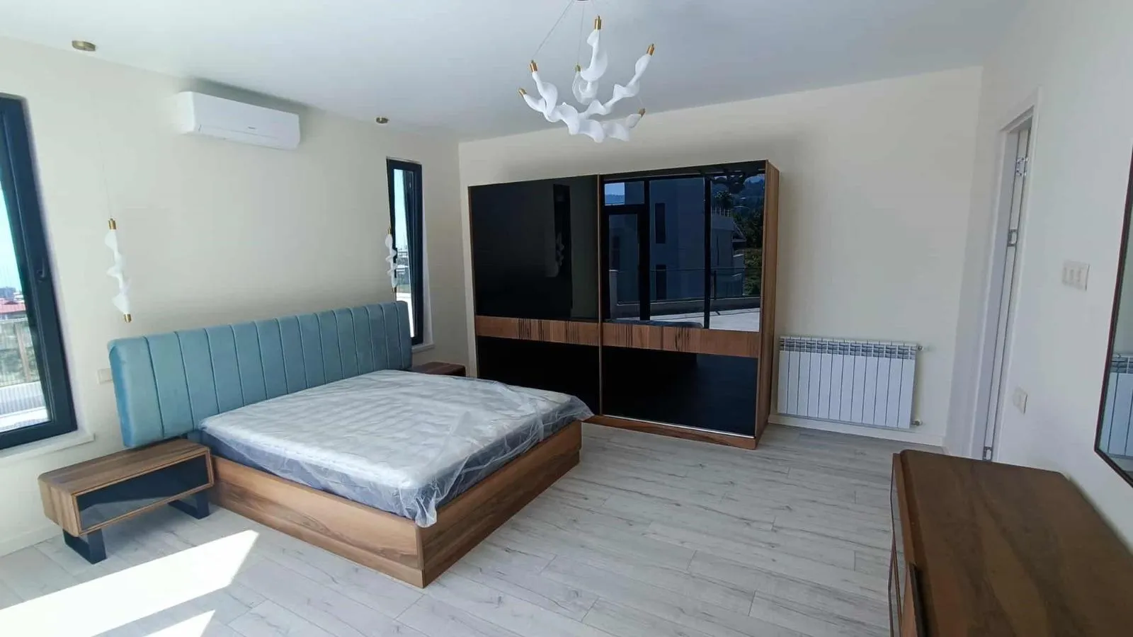 Дом, 5-комн., 417 м²