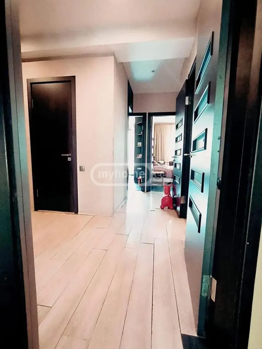 Квартира, 4-комн., 109 м²