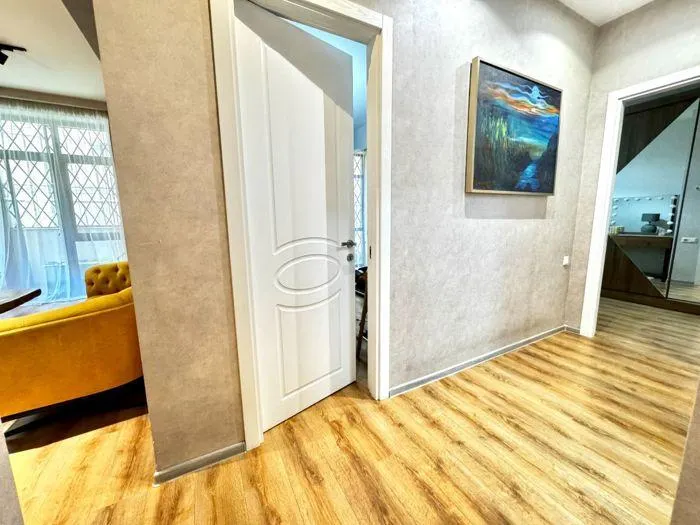 Квартира, 3-комн., 89 м²