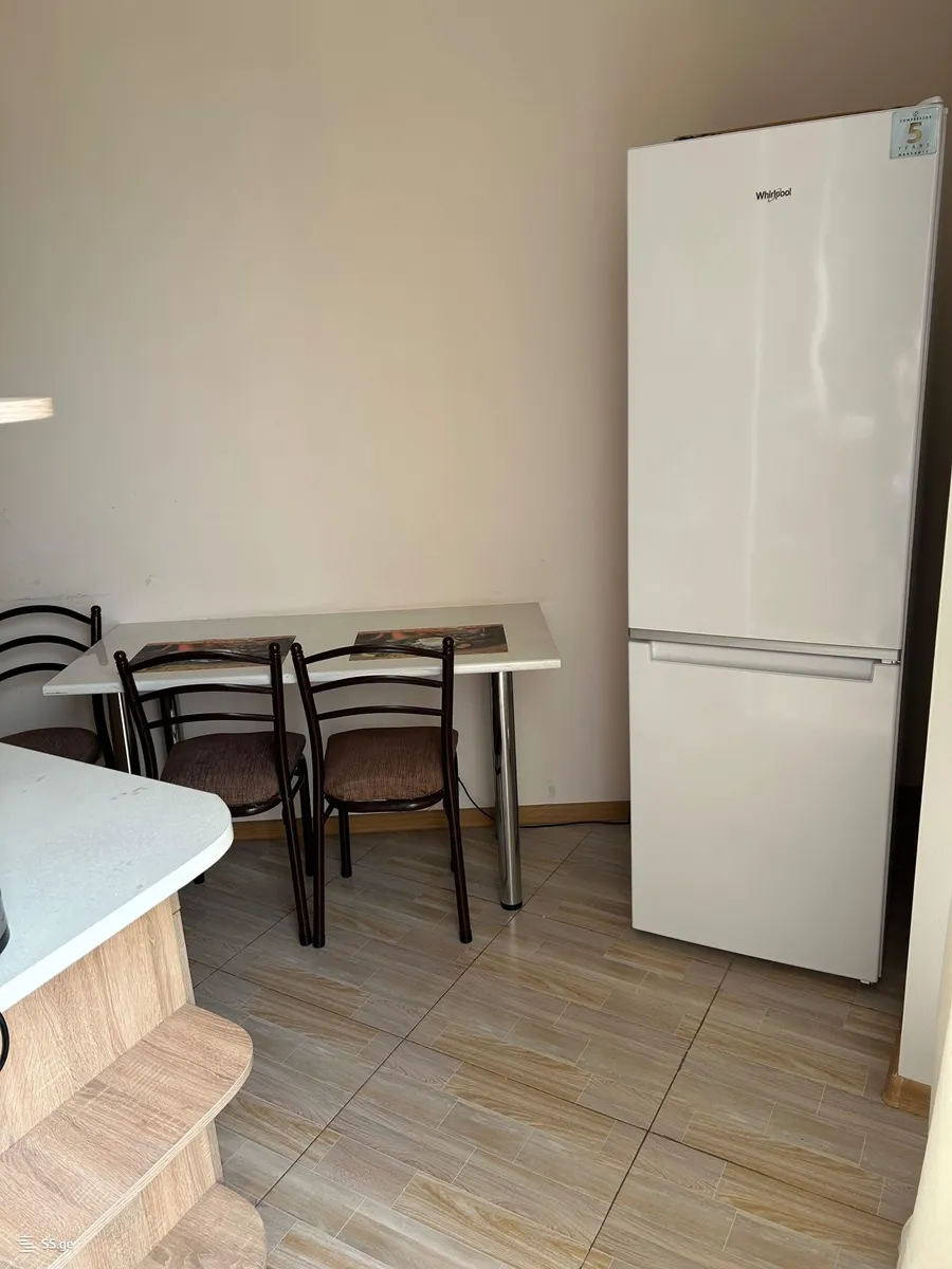 Квартира, 2-комн., 65 м², Aleksi Gobronidze St, 11
