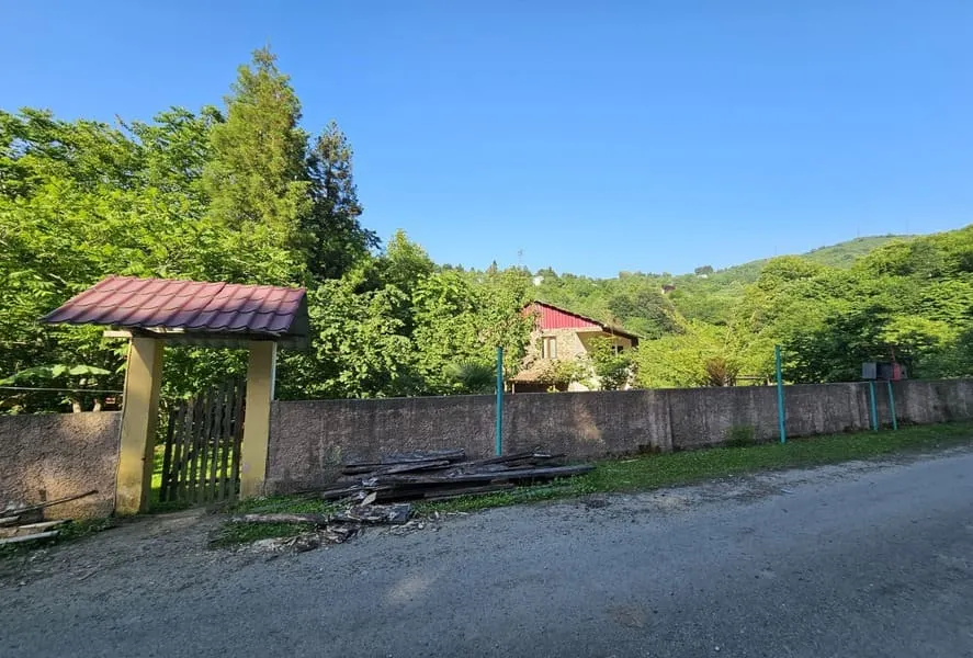 Land, 1540 m²