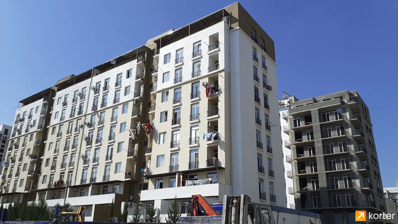 Vefkhistkaosani St, 54/1-2, Davari St, 37 residential complex