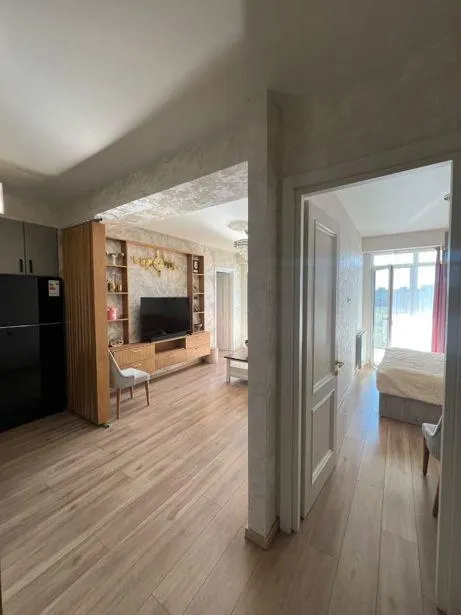 Квартира, 3-комн., 83 м²