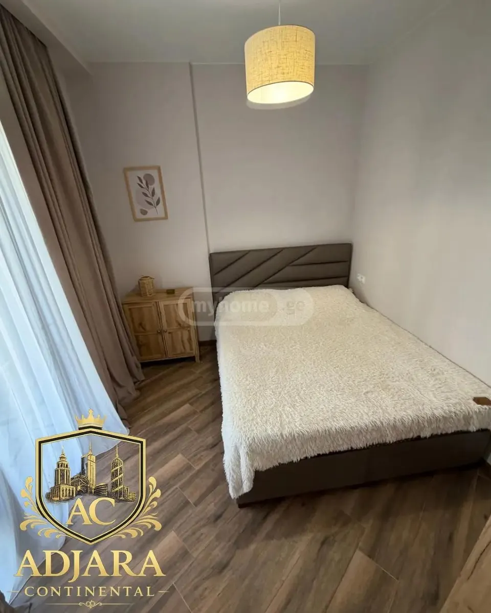 Квартира, 3-комн., 65 м²