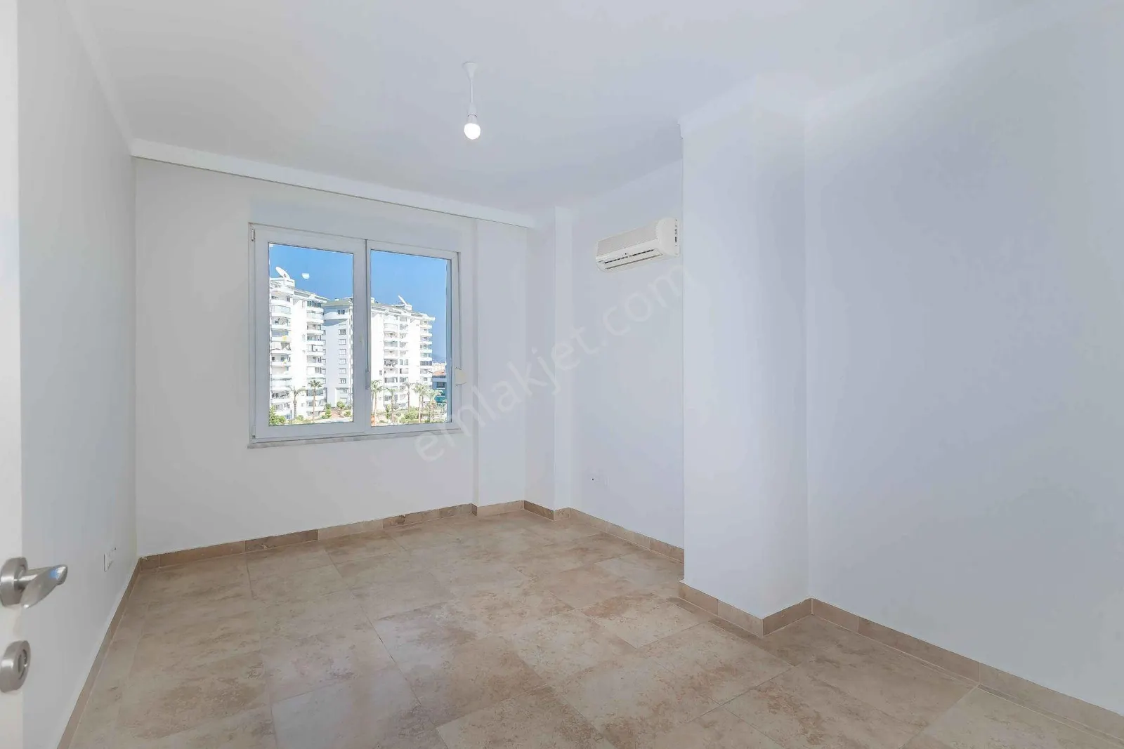 Apartment, 3-room, 110 m²