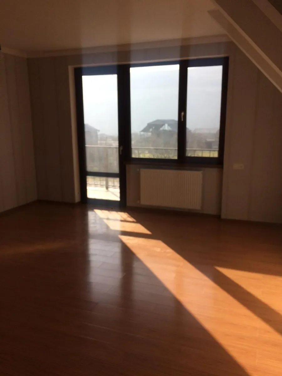 Дом, 4-комн., 400 м²