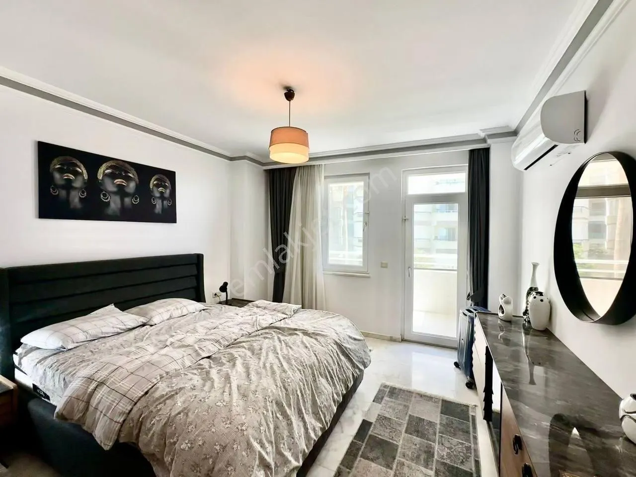 Apartment, 3-room, 130 m²