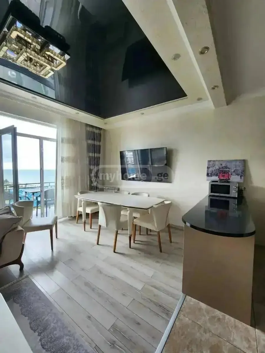 Квартира, 3-комн., 100 м²