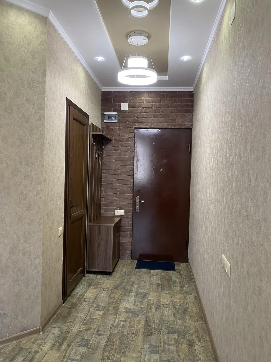 Apartment, 2-room, 50 m², Vakhtang Gorgasali St, 156-158