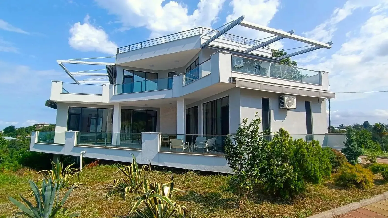 Дом, 8-комн., 417 м²