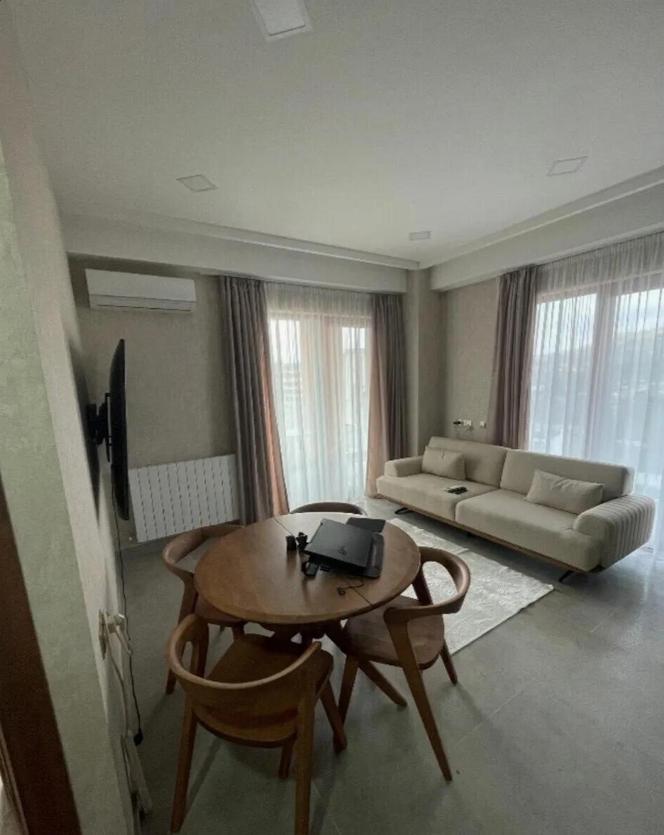 Квартира, 4-комн., 99 м²