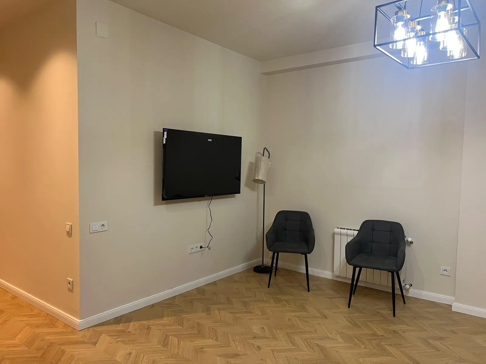 Квартира, 3-комн., 101 м²