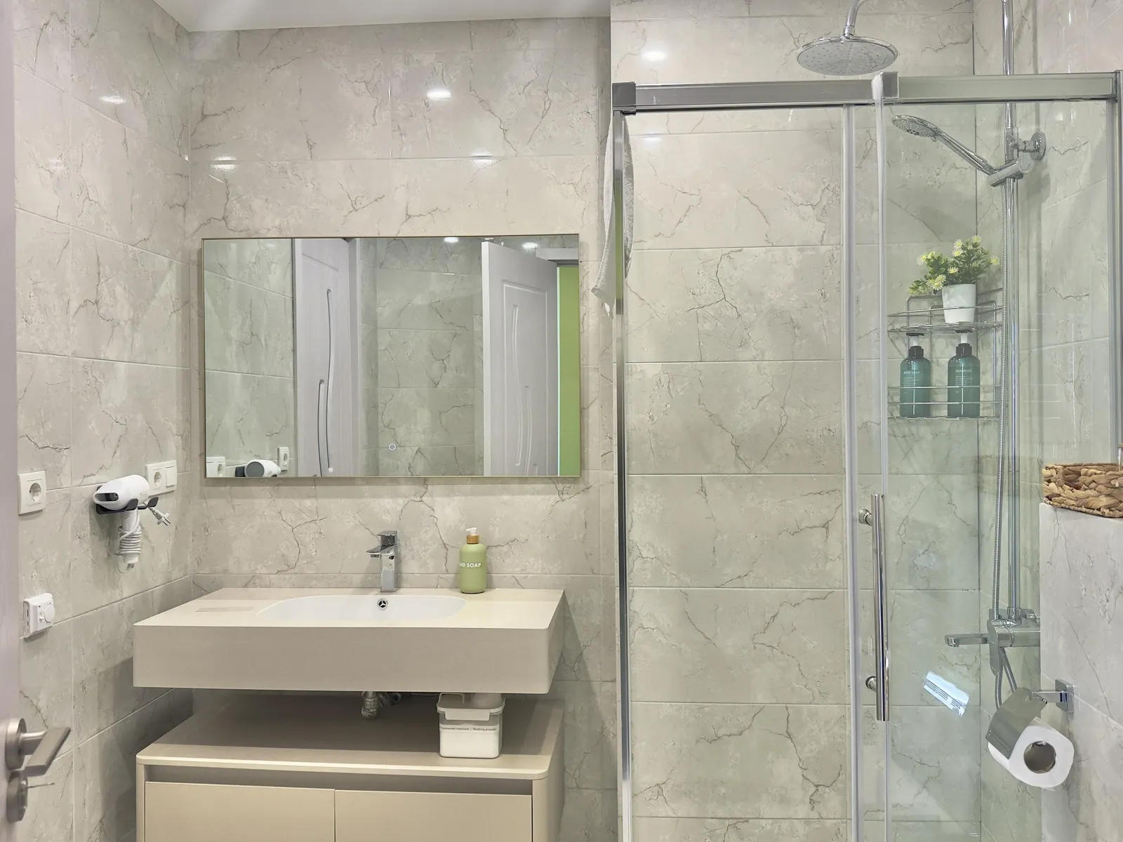 ბინა, 3-ოთახიანი, 85 მ², Bagrationi Residence Batumi