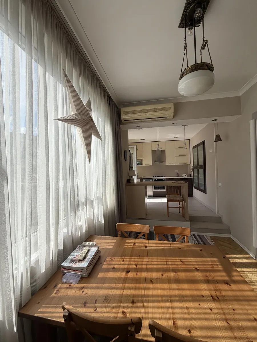 Квартира, 3-комн., 120 м²