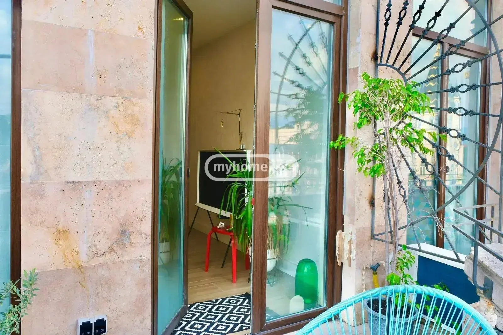 Apartment, 2-room, 95 m²