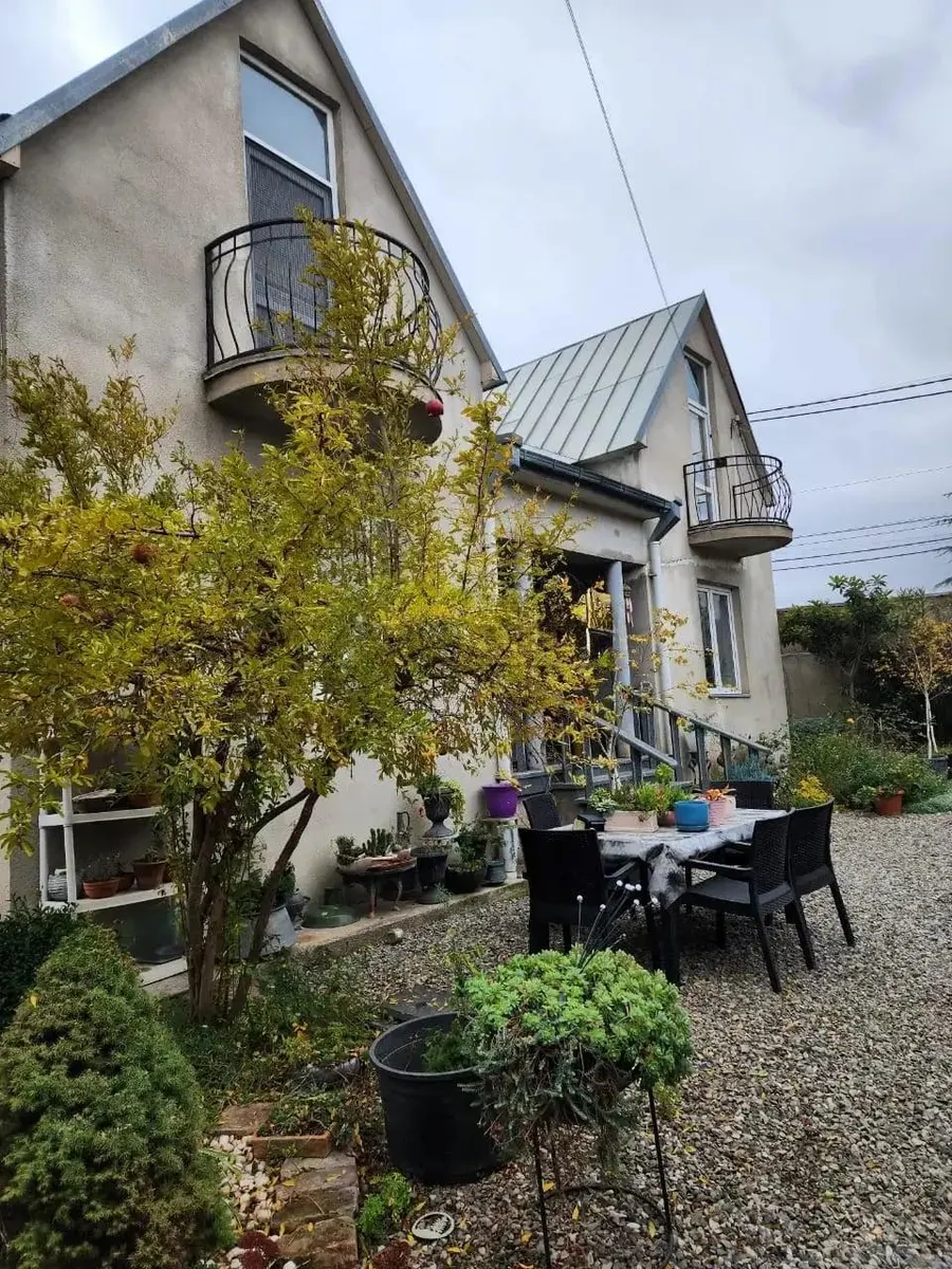 Дом, 7-комн., 240 м²