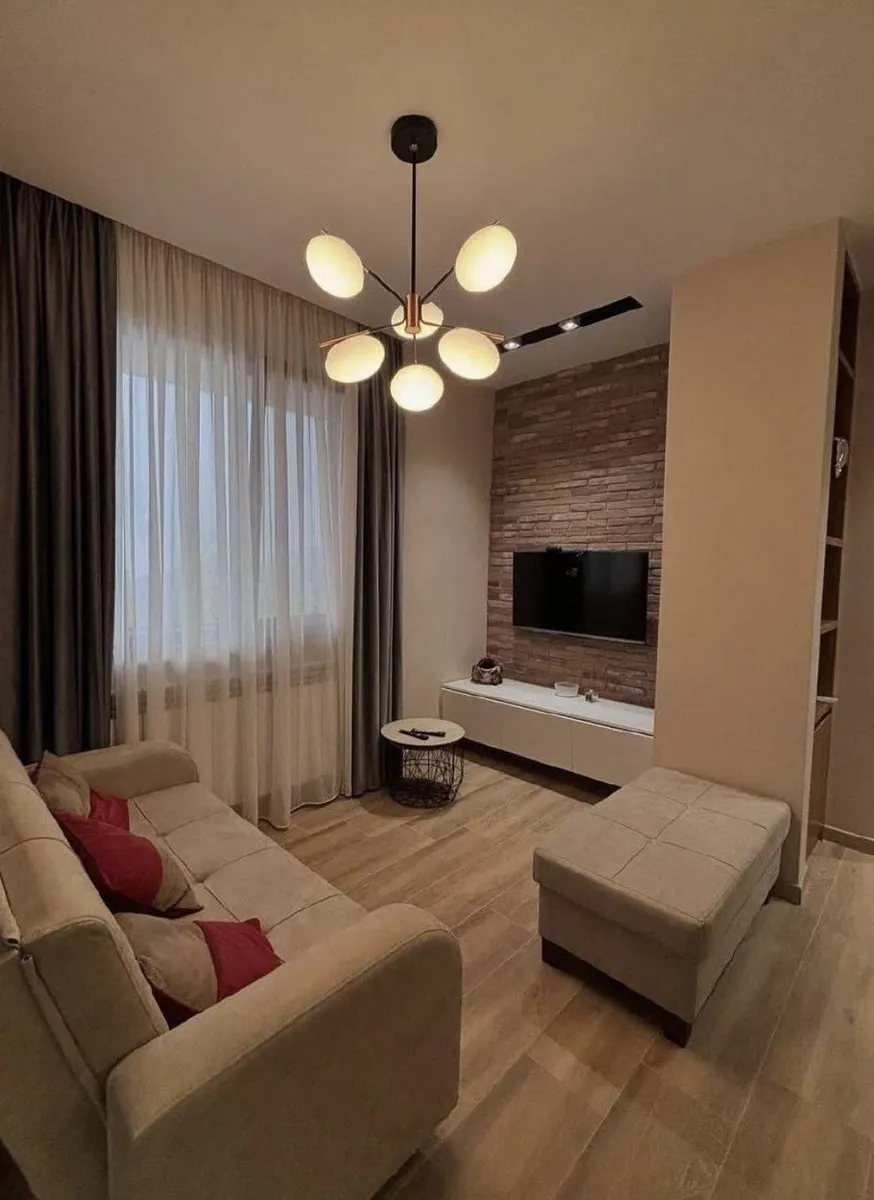 Дом, 4-комн., 466 м²