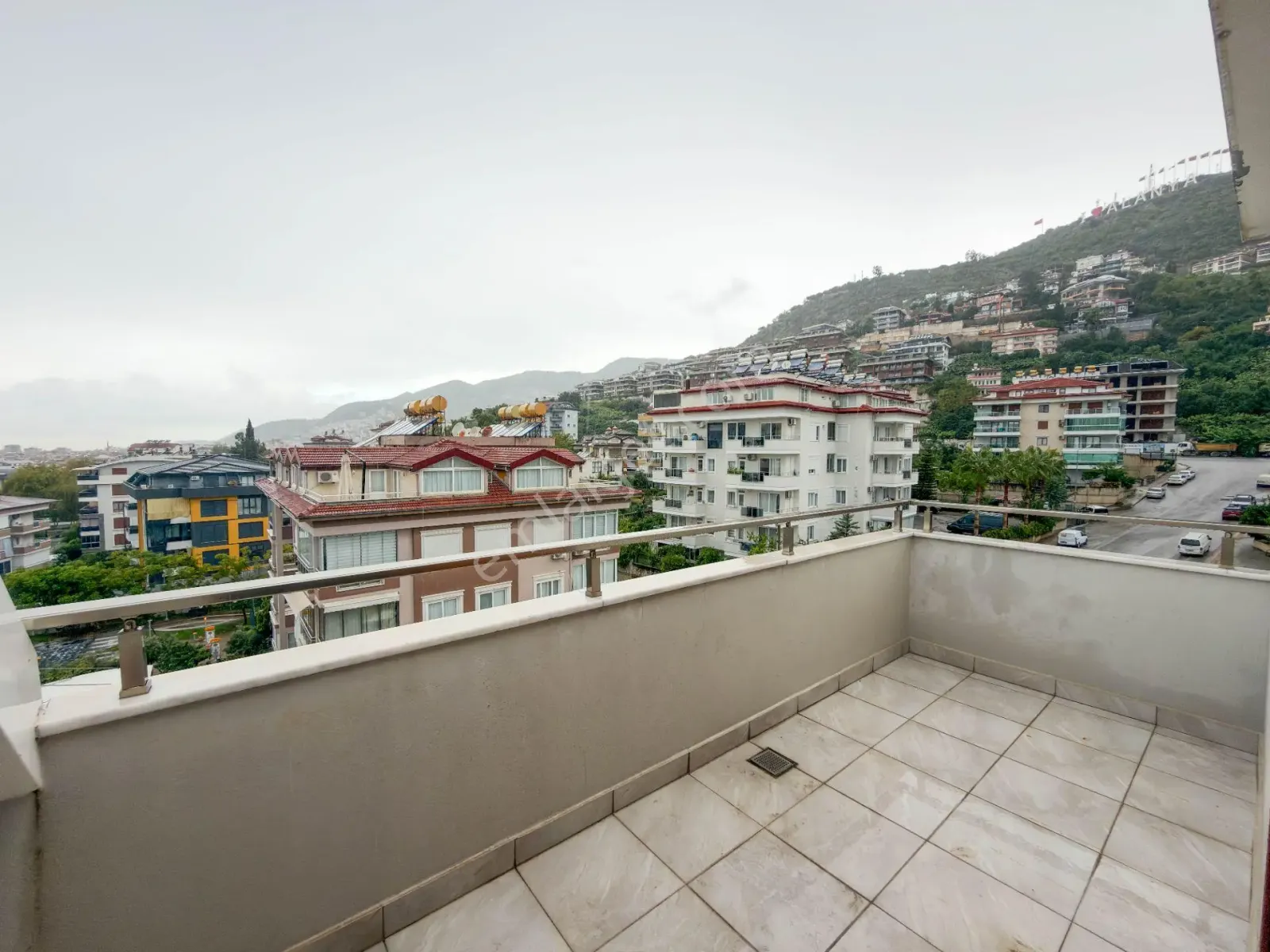 Apartment, 5-room, 182 m²