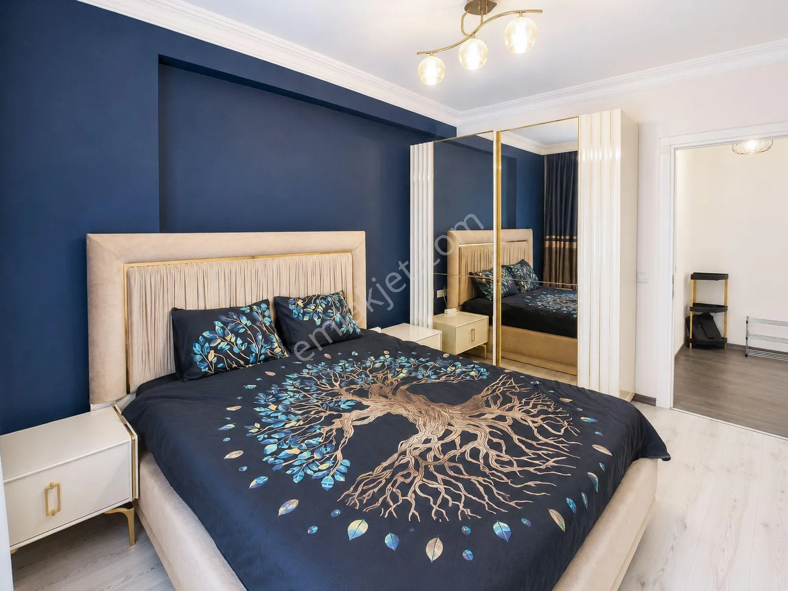 Apartment, 3-room, 120 m²