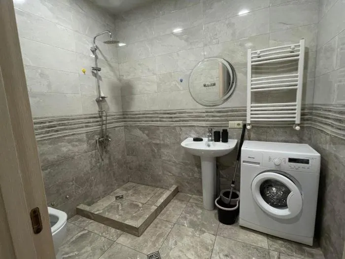 Квартира, 3-комн., 108 м²