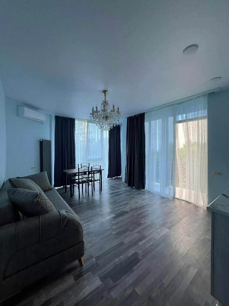 House, 6-room, 500 m²