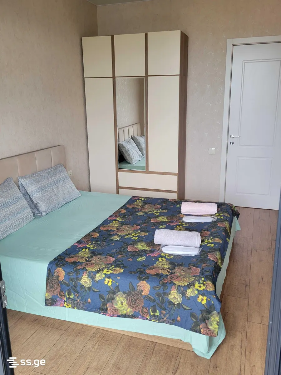 Apartment, 2-room, 60 m², Green Alley