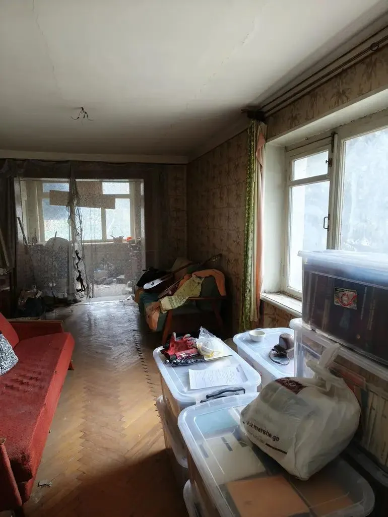 Квартира, 5-комн., 83 м²