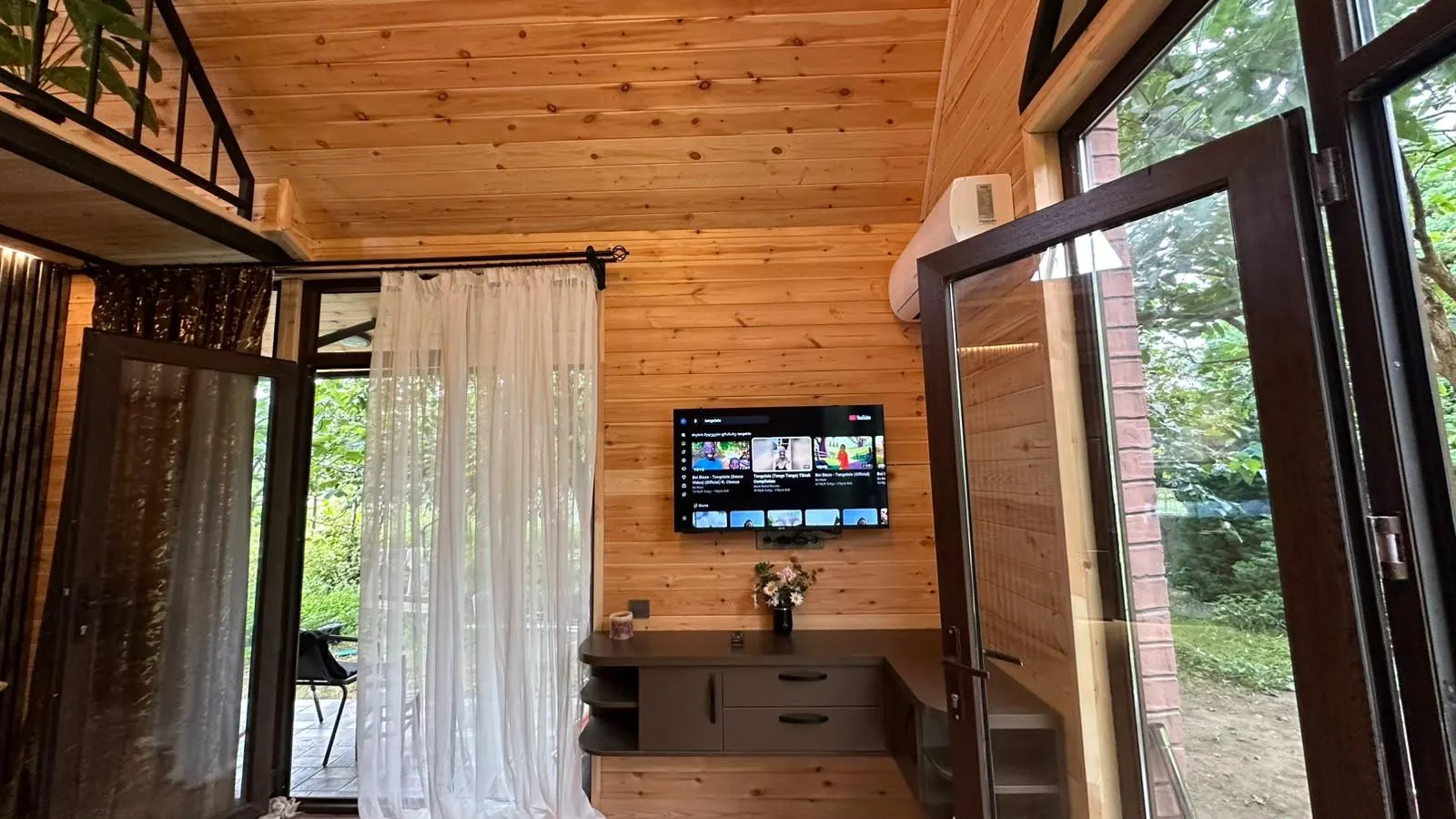 House, 2-room, 42 m²
