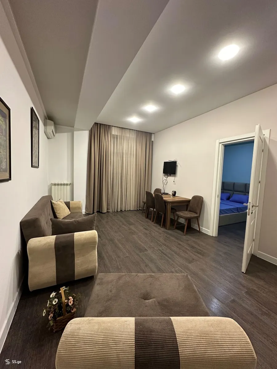 Квартира, 2-комн., 55 м²