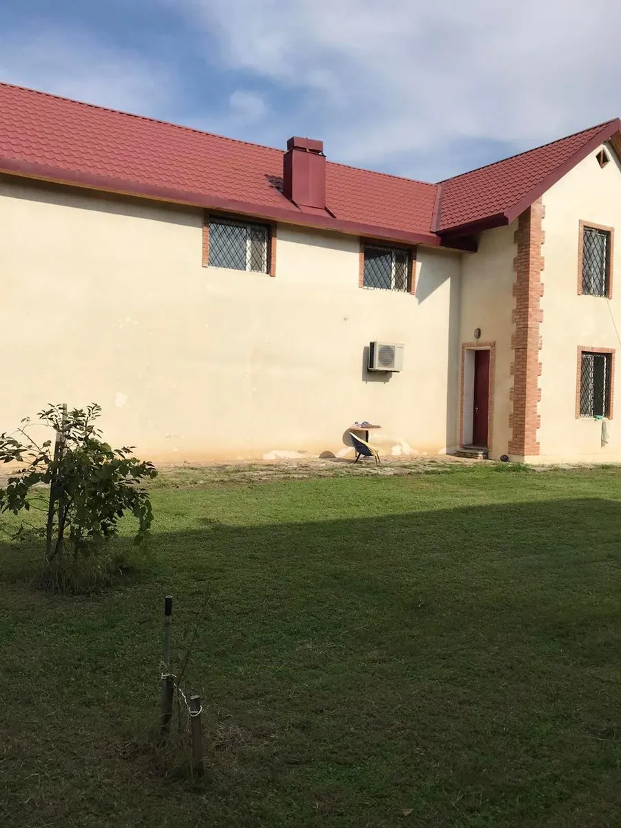 Дом, 5-комн., 700 м²