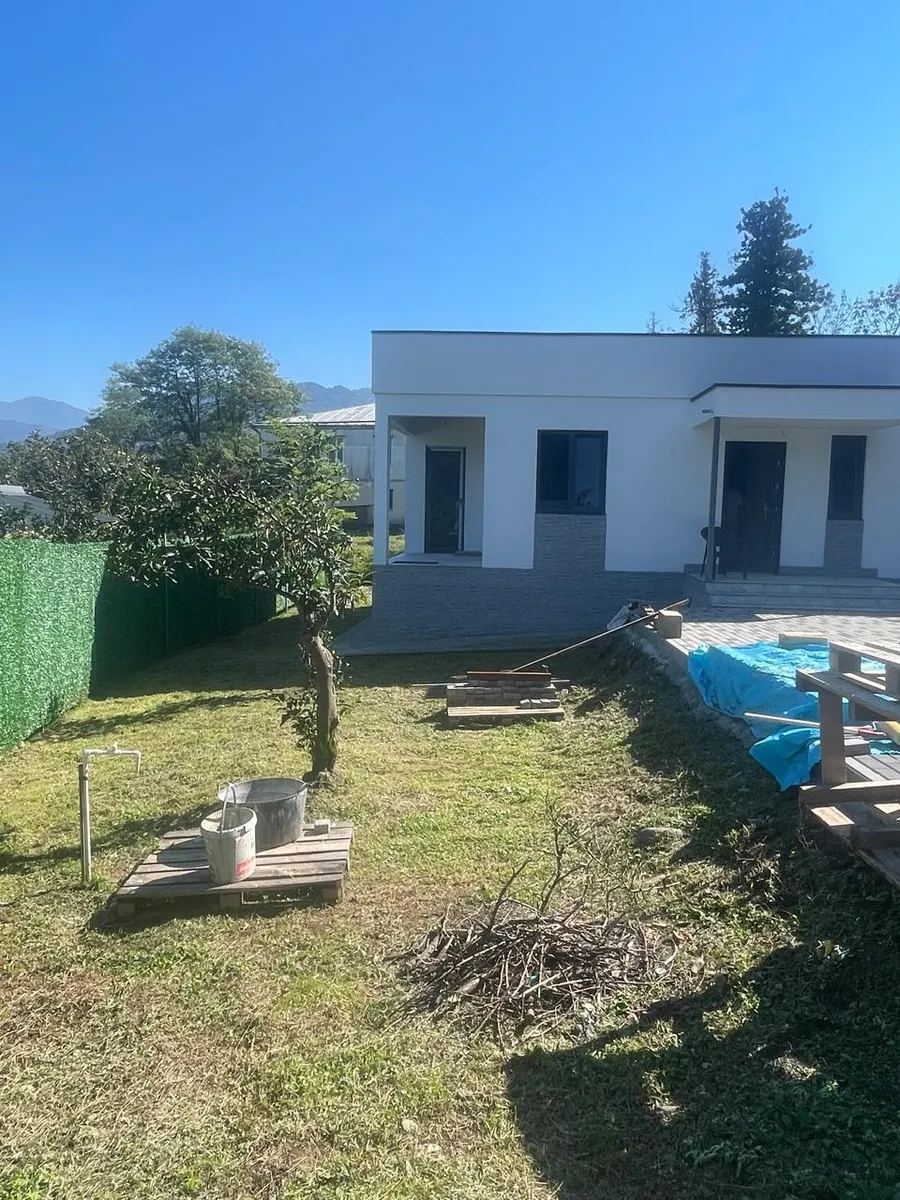 House, 4-room, 100 m²