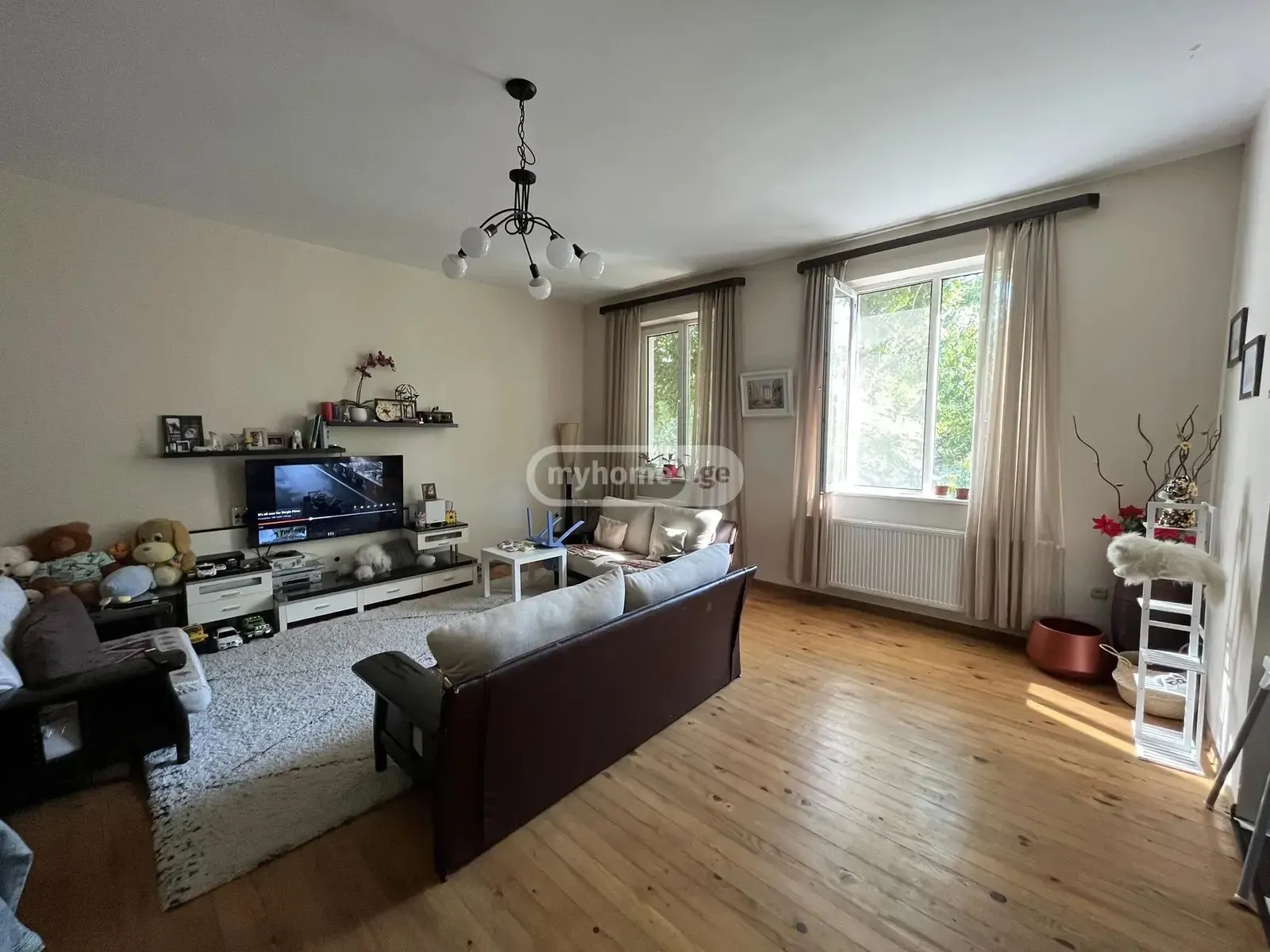 House, 6-room, 262 m²