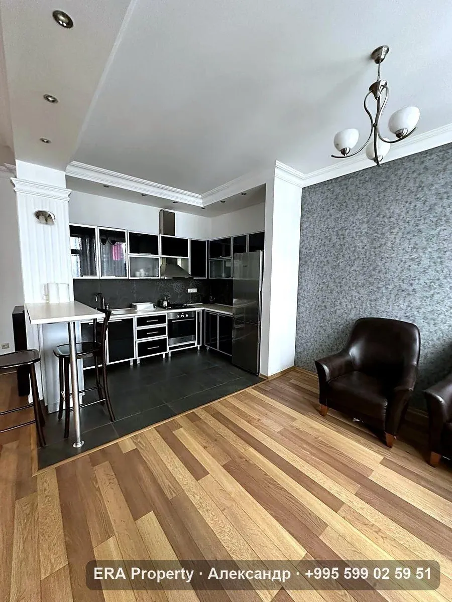 Квартира, 2-комн., 90 м²