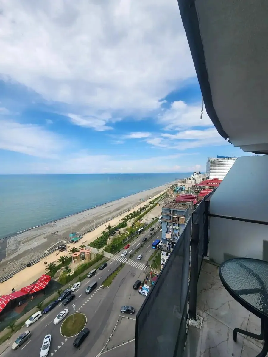 Квартира, 2-комн., 45 м², Sherif Khimshiashvili St, 51