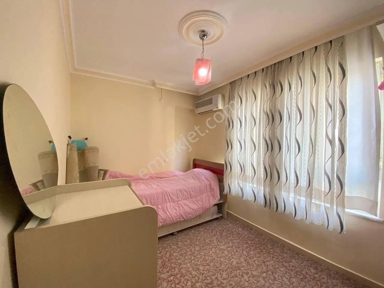 Квартира, 3-комн., 90 м²