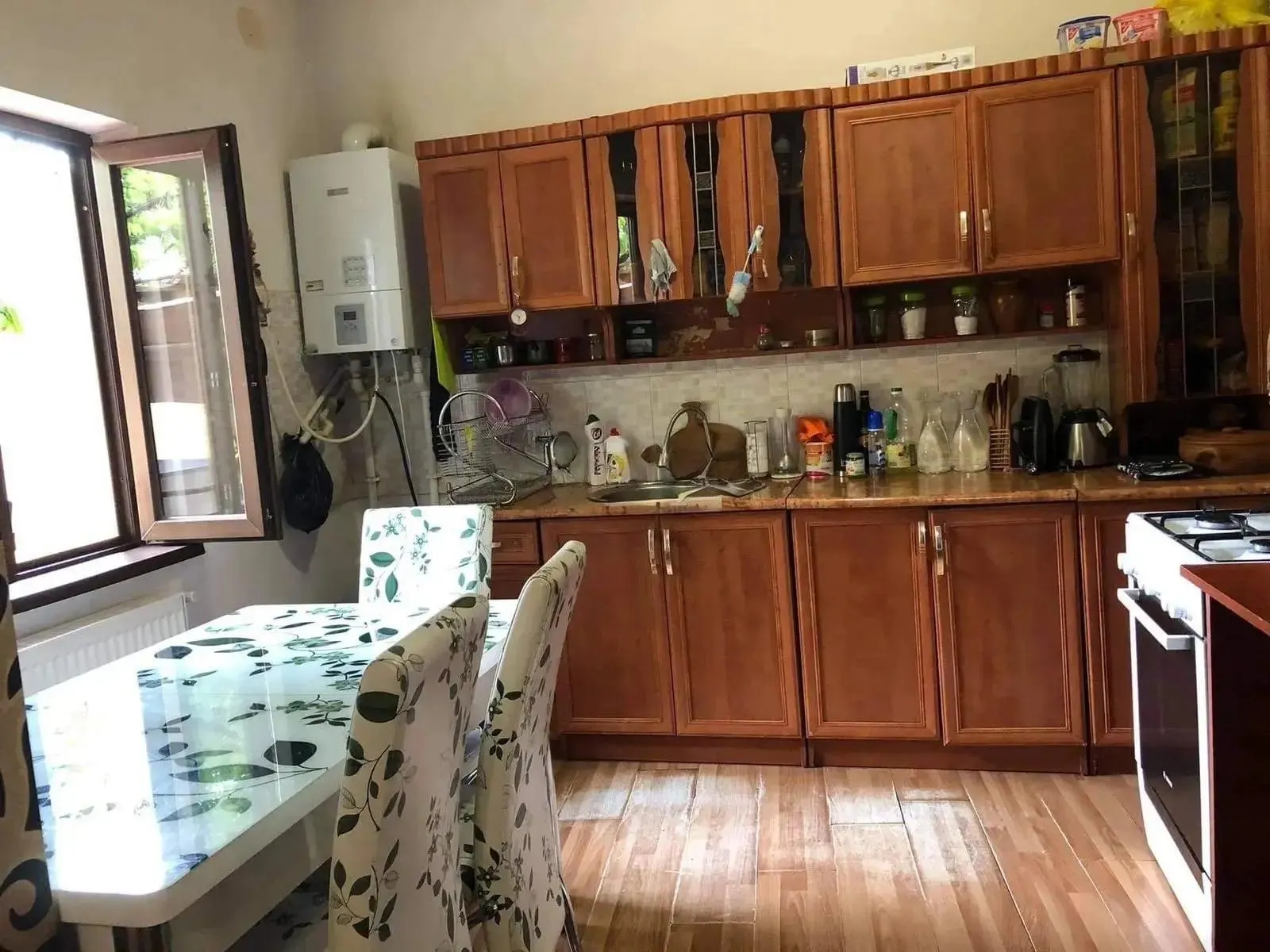 Дом, 4-комн., 270 м²