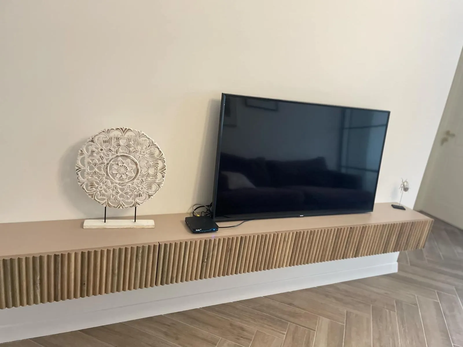 Квартира, 3-комн., 85 м², Mega City