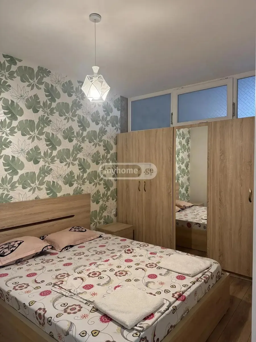 Apartment, 3-room, 60 m², Bat Towers