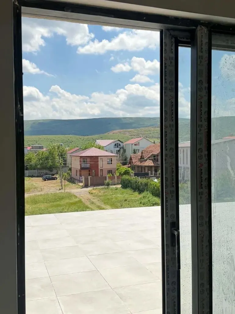 Дом, 5-комн., 370 м²