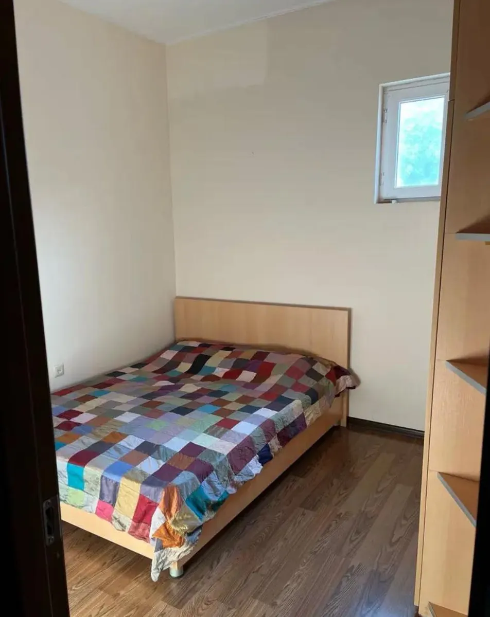 House, 5-room, 205 m²