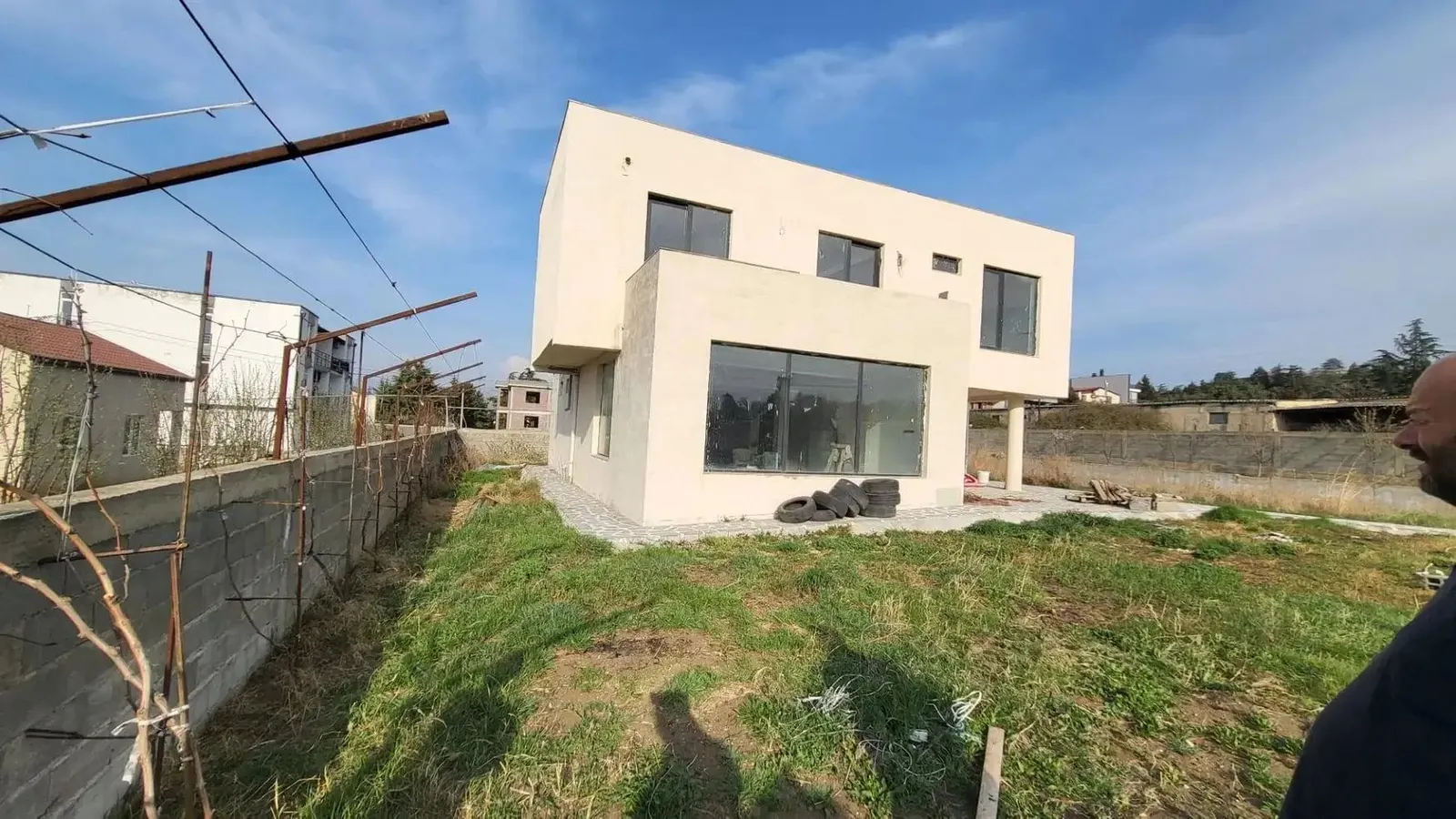 House, 7-room, 250 m²