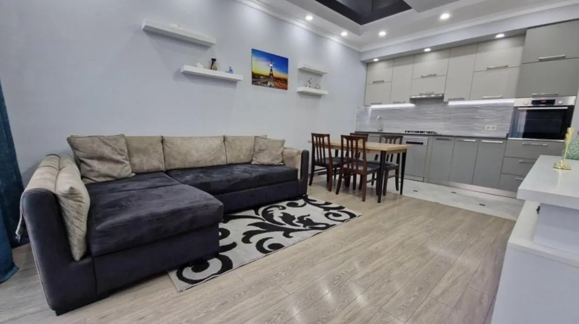 Apartment, 2-room, 56 m²