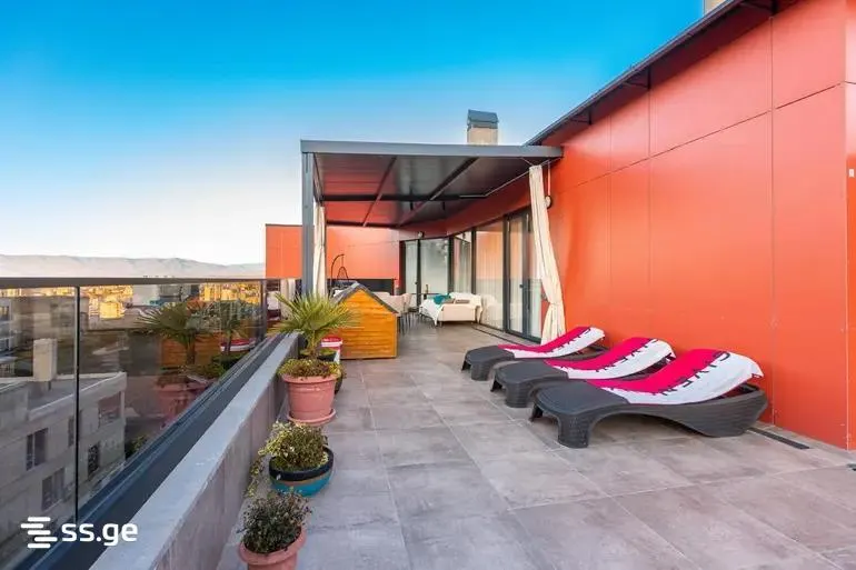 Apartment, 5-room, 240 m²
