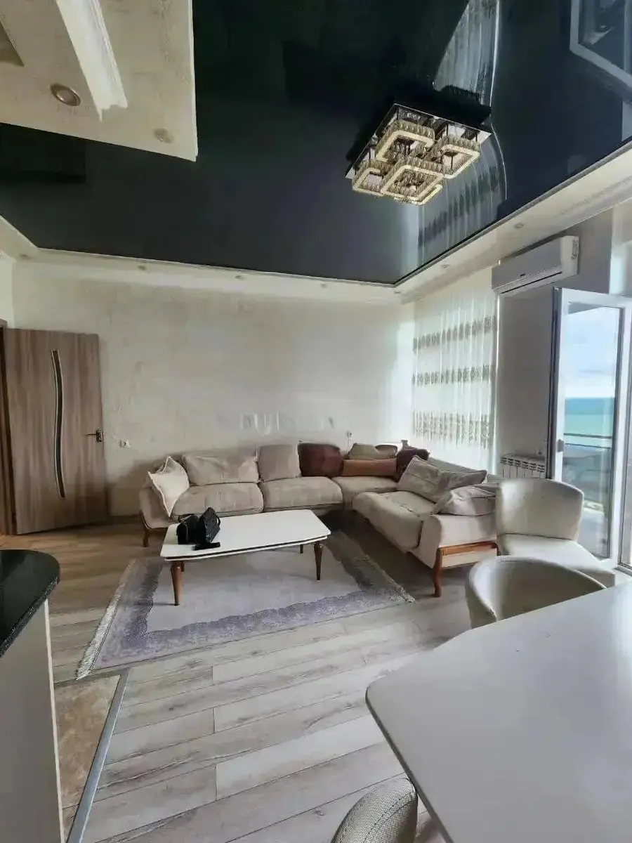 Квартира, 3-комн., 100 м²