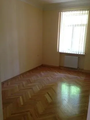 Квартира, 6-комн., 180 м²