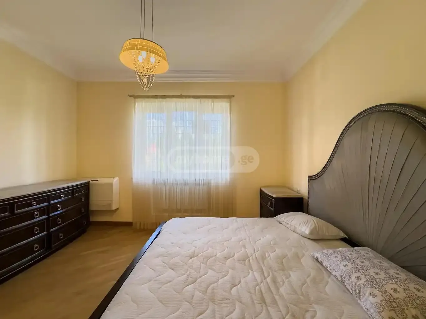 Дом, 5-комн., 600 м²